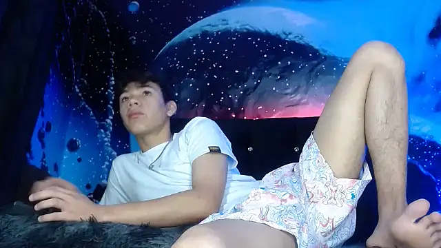 Snapshot of SemerHott chatting on October 9, 2025, 1:20 pm SemerHott online show from October 9, 2025, 1:20 pm