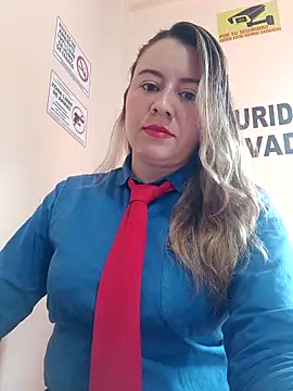 Hannah-colx online show from April 27, 2026, 1:20 pm