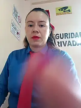 Hannah-colx online show from April 28, 2026, 6:46 pm