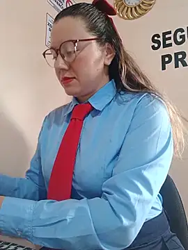 Hannah-colx online show from June 5, 2026, 2:12 pm