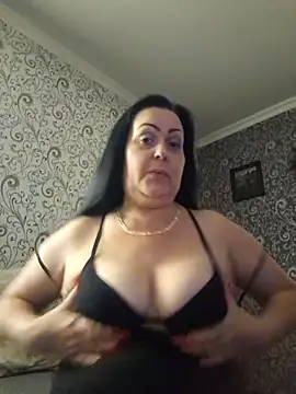 430LekaLove online show from September 23, 2025, 11:46 am