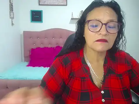 Snapshot of _Cristal chatting on September 17, 2025, 2:08 pm Cristal online show from September 17, 2025, 2:08 pm