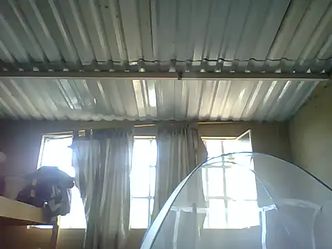 Snapshot of _Cristal chatting on September 24, 2025, 5:16 pm Cristal online show from September 24, 2025, 5:16 pm