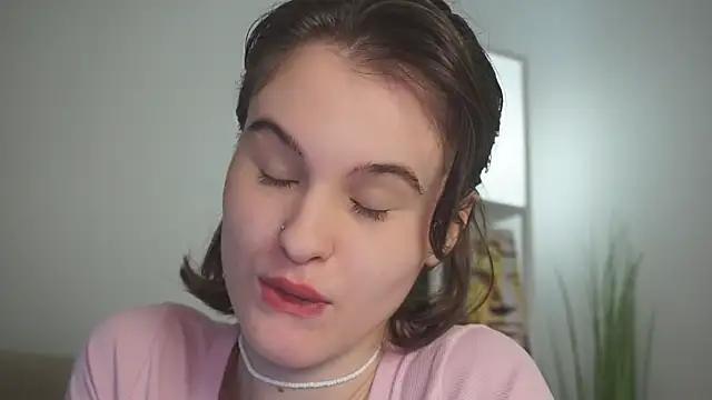 Iris pure online show from September 21, 2025, 6:20 pm