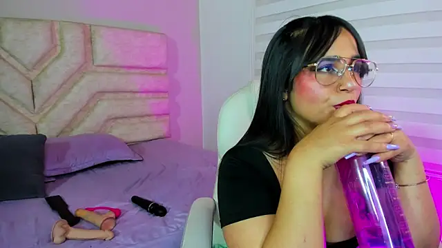 Snapshot of _adahara_queen chatting on September 19, 2025, 3:41 am  adahara queen online show from September 19, 2025, 3:41 am