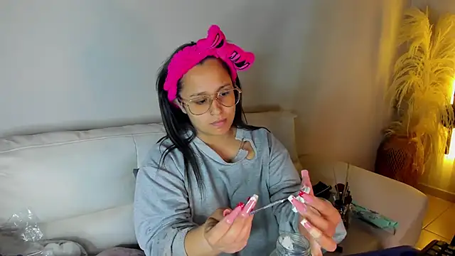 Snapshot of _adahara_queen chatting on October 10, 2025, 3:49 am  adahara queen online show from October 10, 2025, 3:49 am