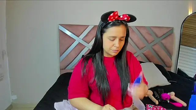 Snapshot of _adahara_queen chatting on October 26, 2025, 4:40 am  adahara queen online show from October 26, 2025, 4:40 am