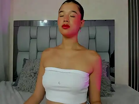 SamyRoss  online show from September 12, 2025, 7:47 pm