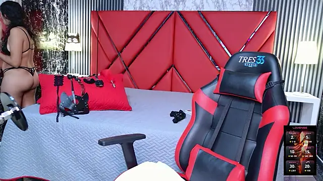 Snapshot of Violet_sl4ve chatting on March 1, 2026, 2:08 pm Violet sl4ve online show from March 1, 2026, 2:08 pm