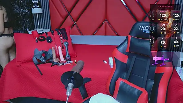 Snapshot of Violet_sl4ve chatting on March 6, 2026, 1:18 pm Violet sl4ve online show from March 6, 2026, 1:18 pm