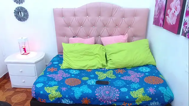 ivy scorpio online show from October 2, 2025, 5:58 am