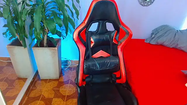 ivy scorpio online show from October 6, 2025, 2:25 pm