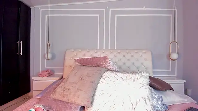 sakura Gomez online show from October 7, 2025, 7:33 pm