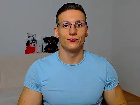 Snapshot of ZeinMiracles chatting on September 16, 2025, 7:15 pm ZeinMiracles online show from September 16, 2025, 7:15 pm