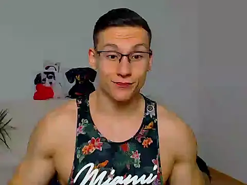 Snapshot of ZeinMiracles chatting on October 18, 2025, 7:14 pm ZeinMiracles online show from October 18, 2025, 7:14 pm