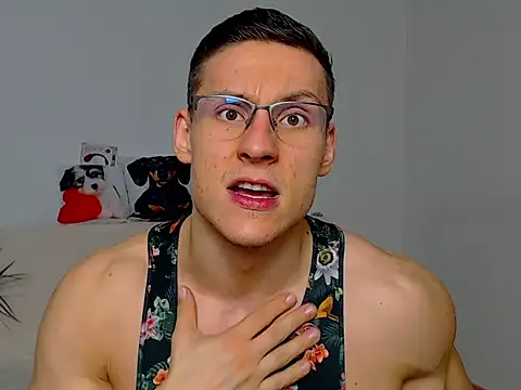 Snapshot of ZeinMiracles chatting on October 25, 2025, 7:19 pm ZeinMiracles online show from October 25, 2025, 7:19 pm