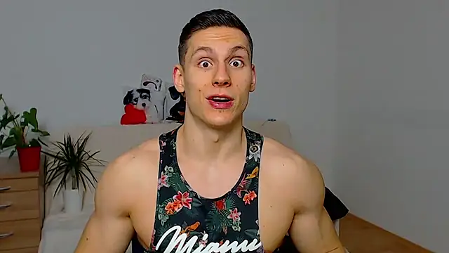 ZeinMiracles online show from November 22, 2025, 7:13 pm