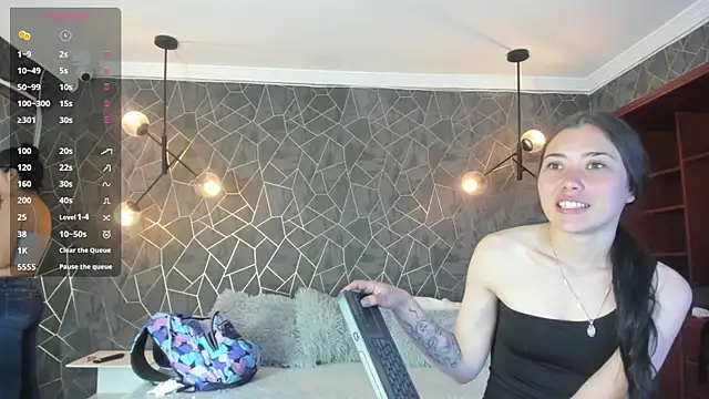 hasna angels online show from September 17, 2025, 1:02 pm