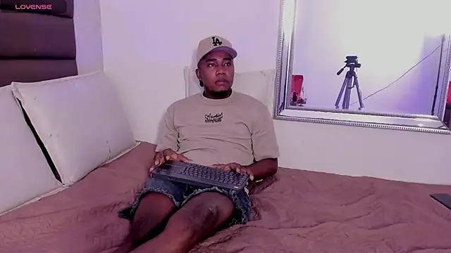 Snapshot of Duo69Sexual chatting on October 4, 2025, 7:34 pm Duo69Sexual online show from October 4, 2025, 7:34 pm