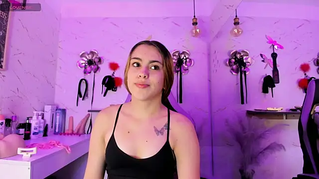 Natasha-Adams online show from May 5, 2026, 9:12 pm