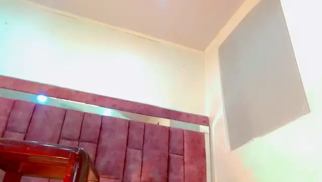 Snapshot of AnntonellaHott chatting on September 28, 2025, 1:55 am AnntonellaHott online show from September 28, 2025, 1:55 am