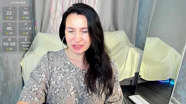 Lea shadom online show from June 13, 2026, 1:03 am