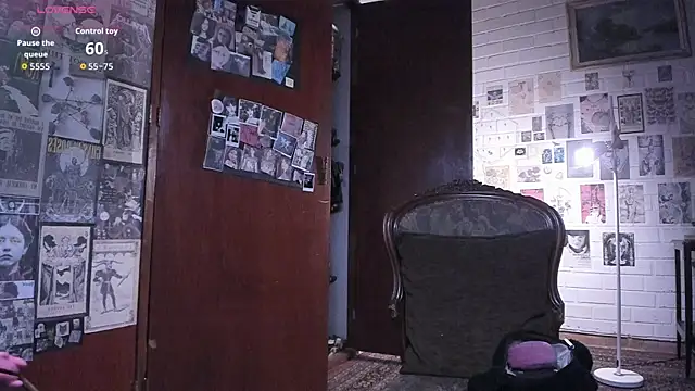 DiosaSexSymbol online show from October 14, 2025, 2:23 am