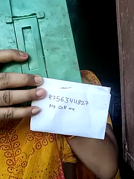 Snapshot of Idhika_Handoo chatting on September 16, 2025, 7:31 am Idhika Handoo online show from September 16, 2025, 7:31 am