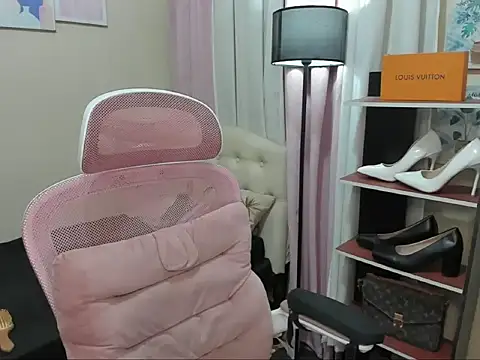 Snapshot of BigUncutCockRhein chatting on October 9, 2025, 6:17 pm BigUncutCockRhein online show from October 9, 2025, 6:17 pm