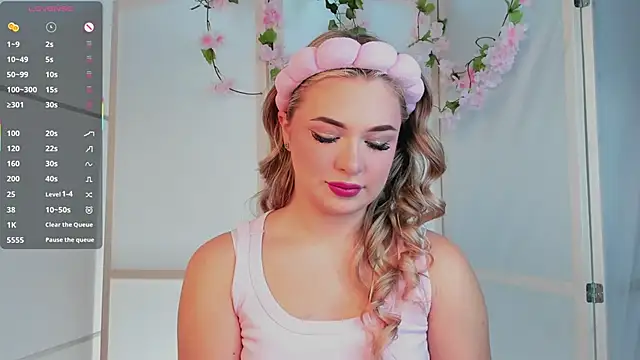 AliaBuerstatte online show from October 8, 2025, 7:11 pm