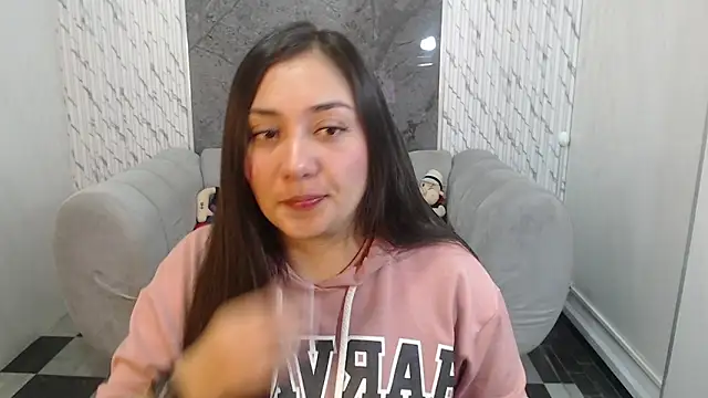 Ivony18 b online show from November 5, 2025, 3:17 am