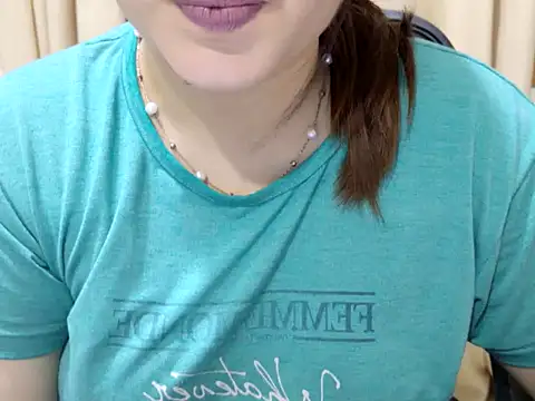 sizzling alice online show from September 22, 2025, 8:55 pm