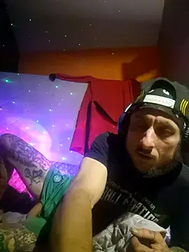 MODEST11 MMiILOO AMARO online show from October 10, 2025, 3:16 am