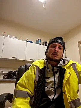 MODEST11 MMiILOO AMARO online show from October 16, 2025, 2:56 am