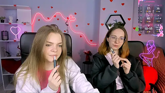 veronica bubble online show from April 27, 2026, 7:23 pm