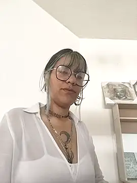 Abigail 98 online show from September 11, 2025, 5:24 pm