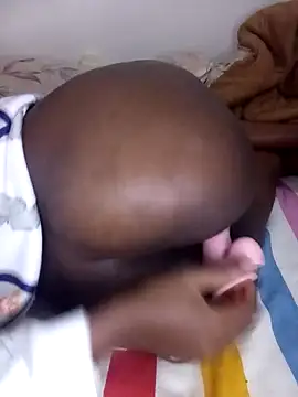 Snapshot of Ajwido chatting on November 3, 2025, 12:28 pm Ajwido online show from November 3, 2025, 12:28 pm