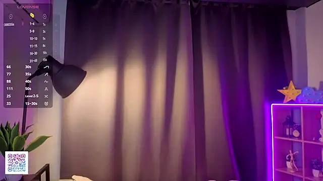 BelindaParbs online show from September 28, 2025, 6:13 pm