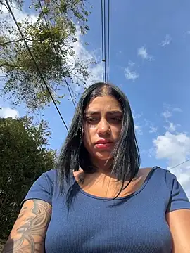 AlannaEvons online show from June 25, 2026, 9:08 pm