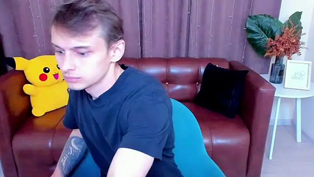 vidzy45 online show from September 10, 2025, 1:33 pm