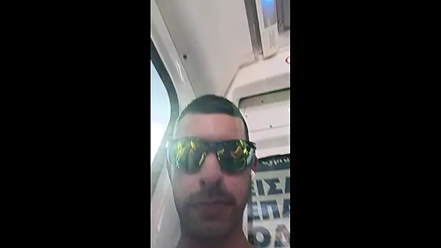 Greek crazy couple online show from October 8, 2025, 11:08 am