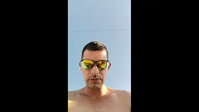 Greek crazy couple online show from October 10, 2025, 1:54 pm