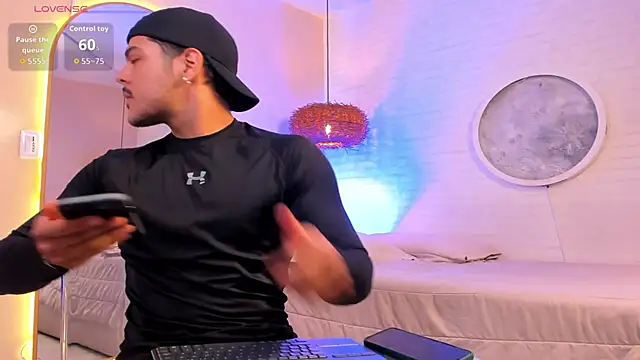 Snapshot of thiago_mercer chatting on September 27, 2025, 11:15 am thiago mercer online show from September 27, 2025, 11:15 am