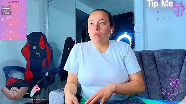 Snapshot of _honey12 chatting on September 19, 2025, 2:40 pm honey12 online show from September 19, 2025, 2:40 pm