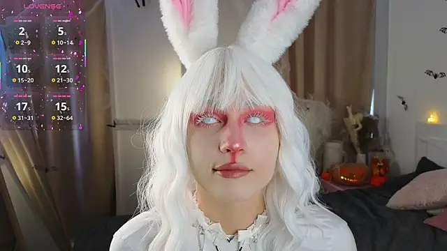 Snapshot of Moonlight1Sonata1 chatting on October 24, 2025, 9:06 am Moonlight1Sonata1 online show from October 24, 2025, 9:06 am