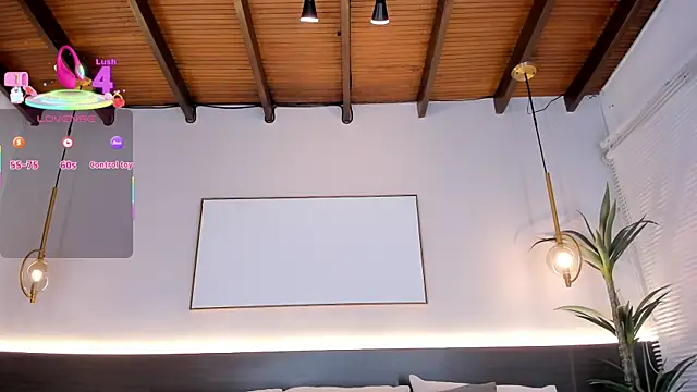 SolAvelar online show from September 22, 2025, 3:52 am