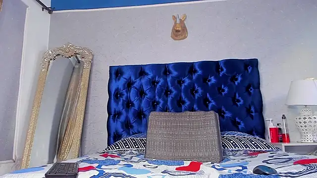 Snapshot of VALERY_PARIS chatting on September 15, 2025, 8:09 pm VALERY PARIS online show from September 15, 2025, 8:09 pm