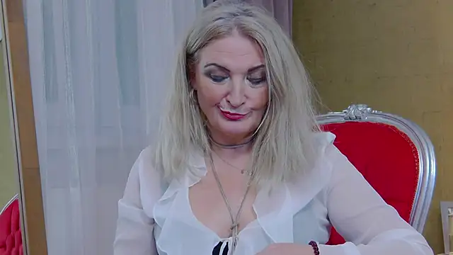 Snapshot of Allura_Jenson chatting on October 13, 2025, 6:41 pm Allura Jenson online show from October 13, 2025, 6:41 pm