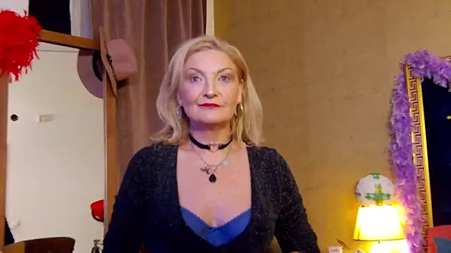 Allura Jenson online show from June 14, 2026, 9:39 pm