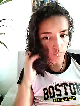 Snapshot of luna_love_xoxo chatting on October 2, 2025, 10:28 pm luna love xoxo online show from October 2, 2025, 10:28 pm